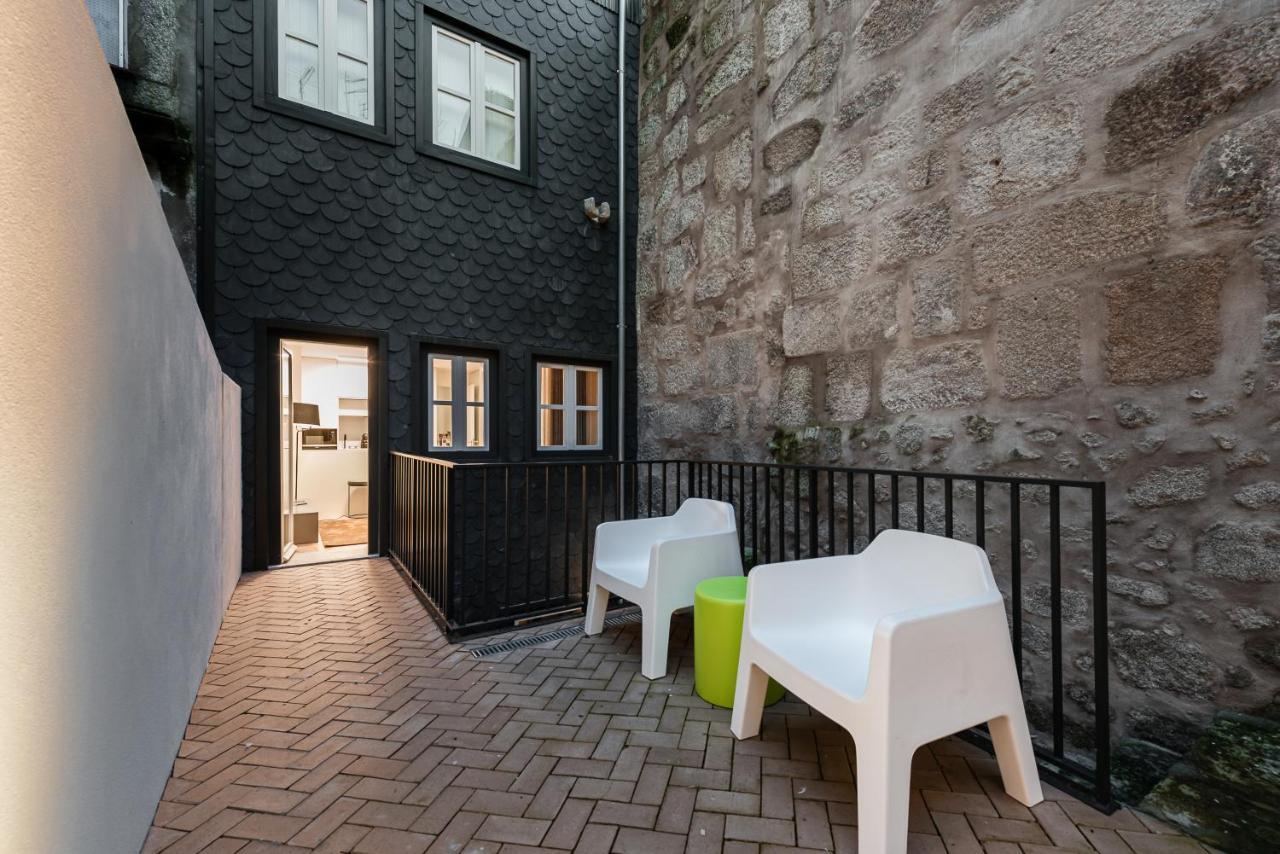 Door 65 - Historical Center Apartments Porto Eksteriør bilde