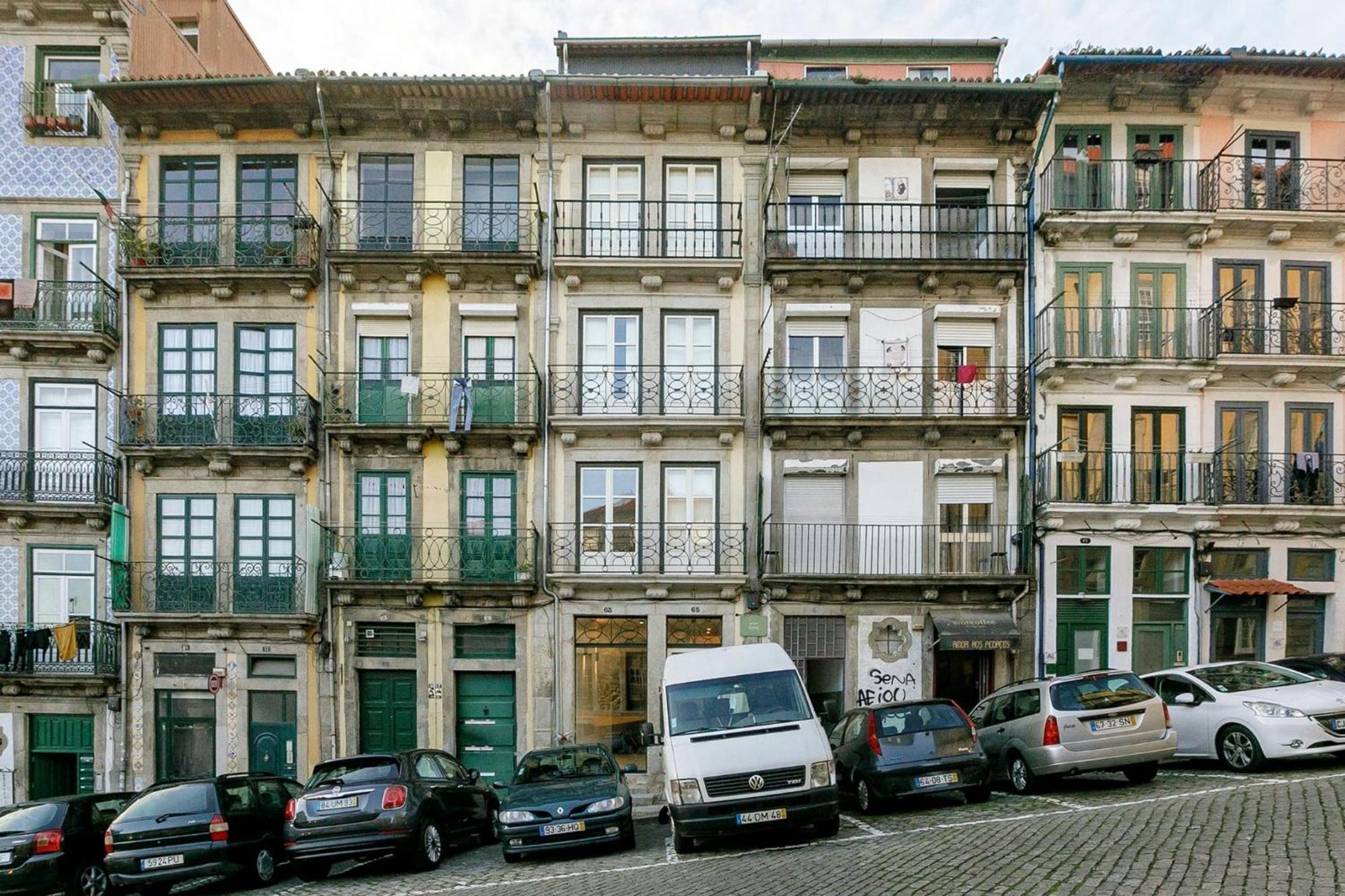 Door 65 - Historical Center Apartments Porto Eksteriør bilde